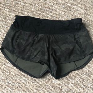 Lululemon Speed Up Short 2.5